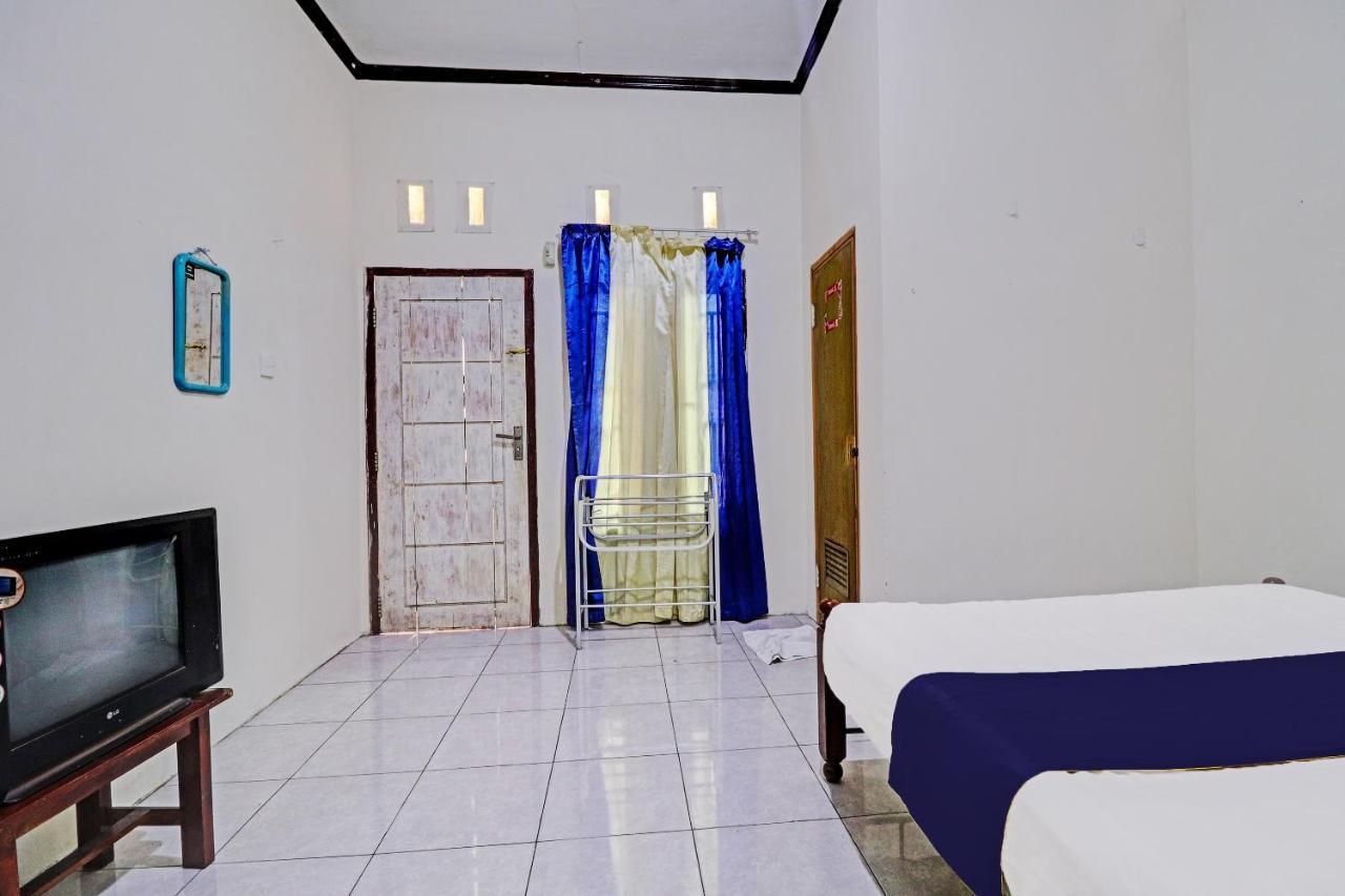 Oyo 92056 Asri Kost Syariah Hotel Jambi Bagian luar foto