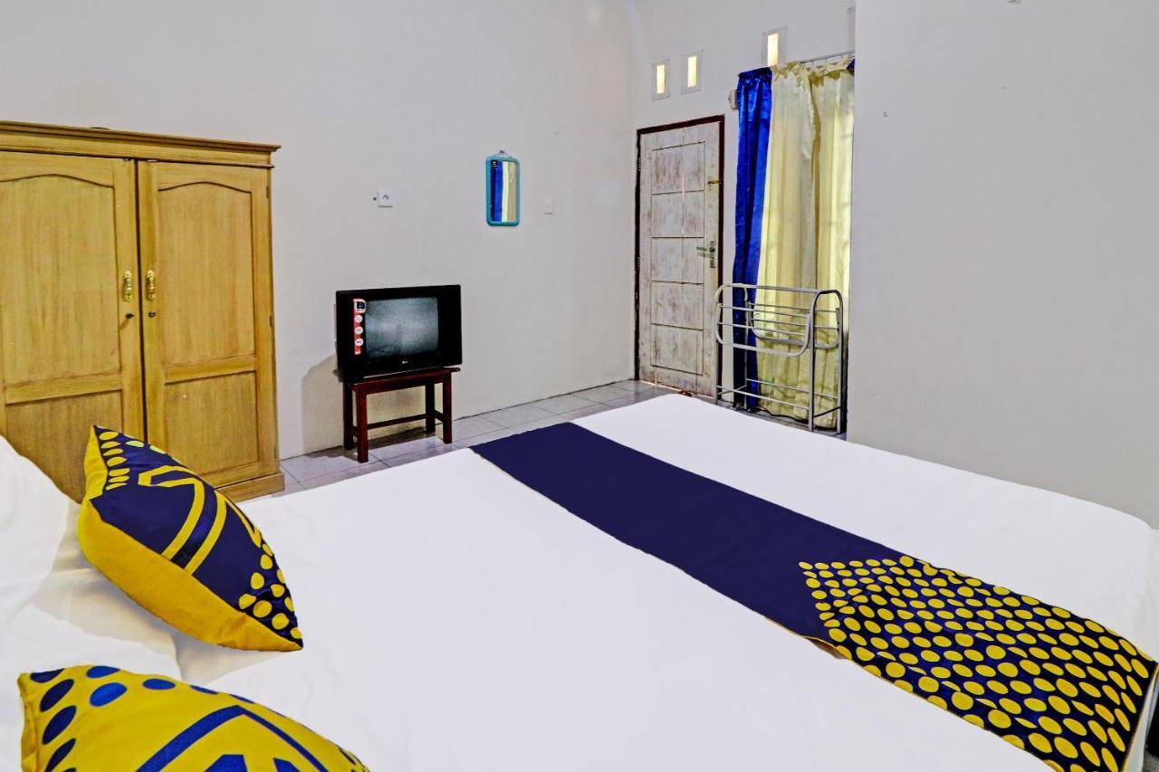 Oyo 92056 Asri Kost Syariah Hotel Jambi Bagian luar foto